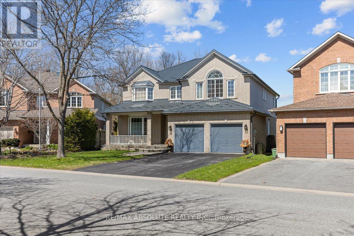 72 Kenins Crescent, Ottawa, Ontario  K2K 3E4 - Photo 2 - X12809286