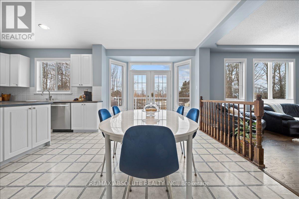 72 Kenins Crescent, Ottawa, Ontario  K2K 3E4 - Photo 19 - X12809286