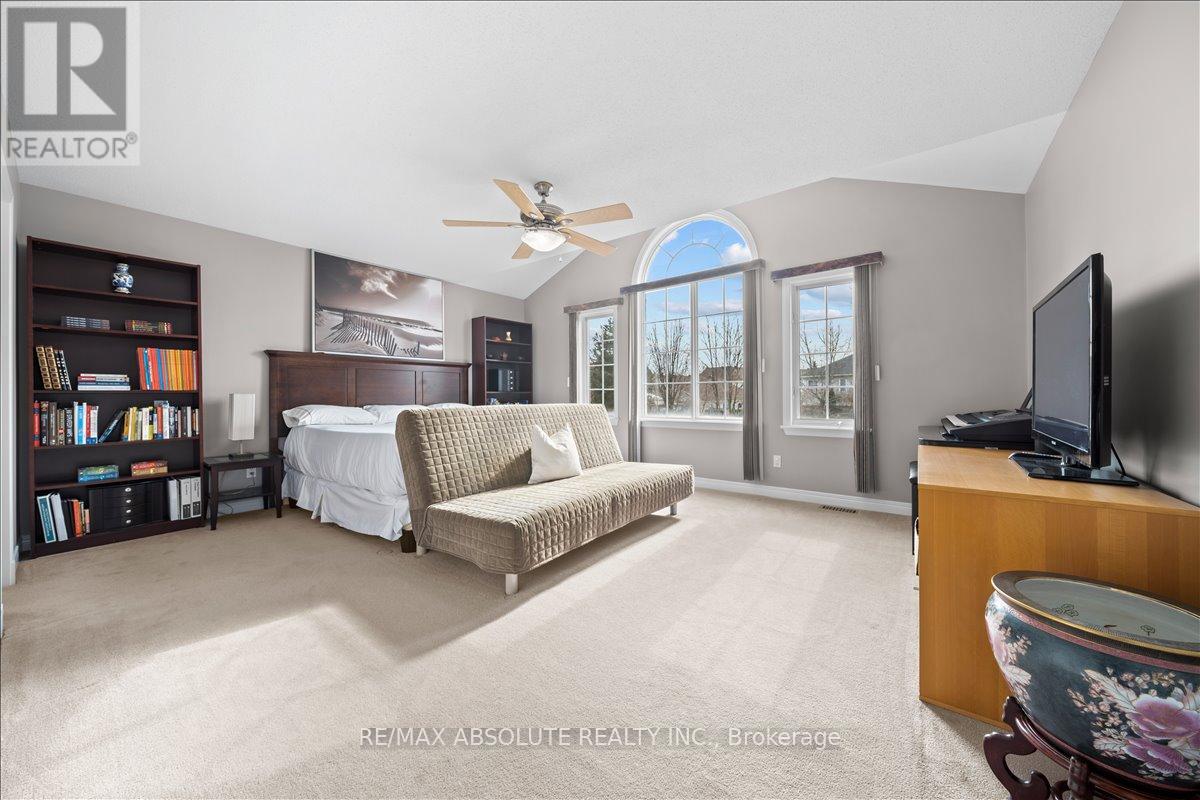 72 Kenins Crescent, Ottawa, Ontario  K2K 3E4 - Photo 32 - X12809286