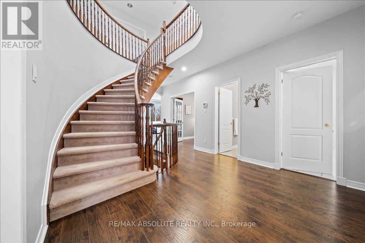 72 Kenins Crescent, Ottawa, Ontario  K2K 3E4 - Photo 5 - X12809286