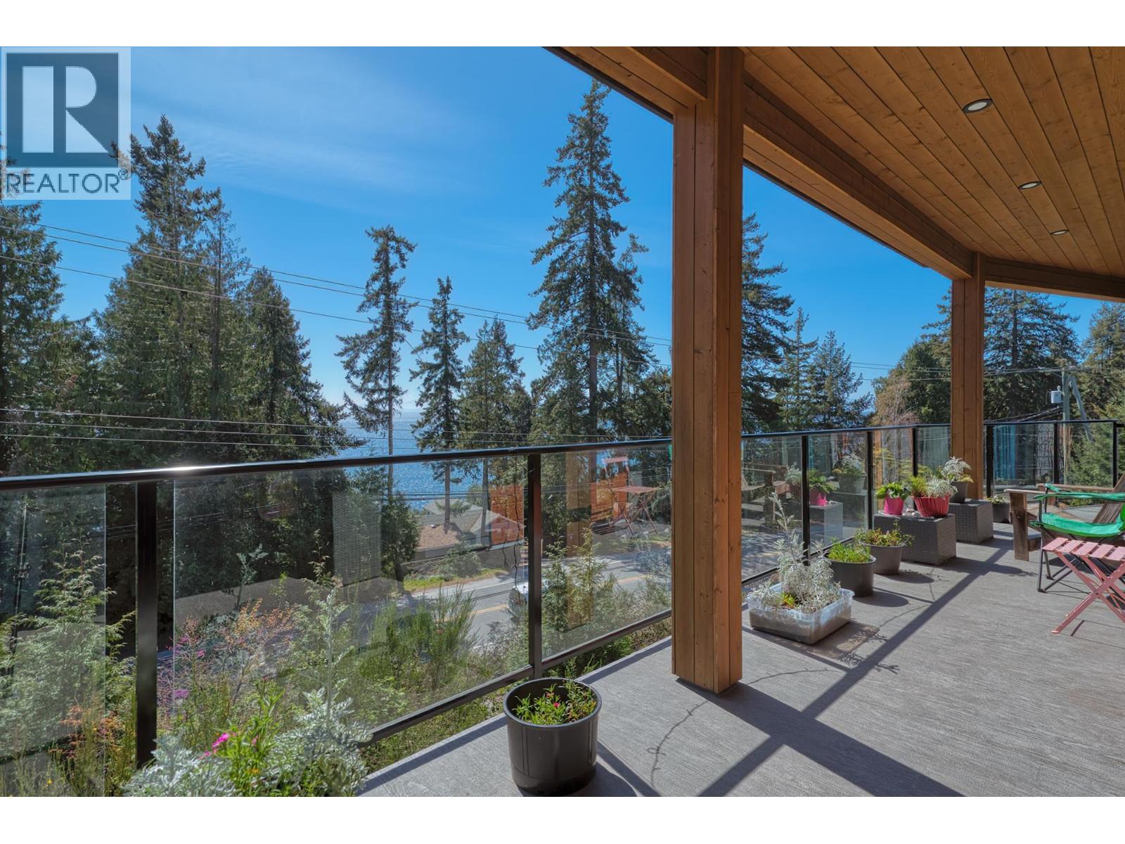 5957 Barnacle Place, Sechelt, British Columbia  V7Z 0V4 - Photo 27 - R3115853