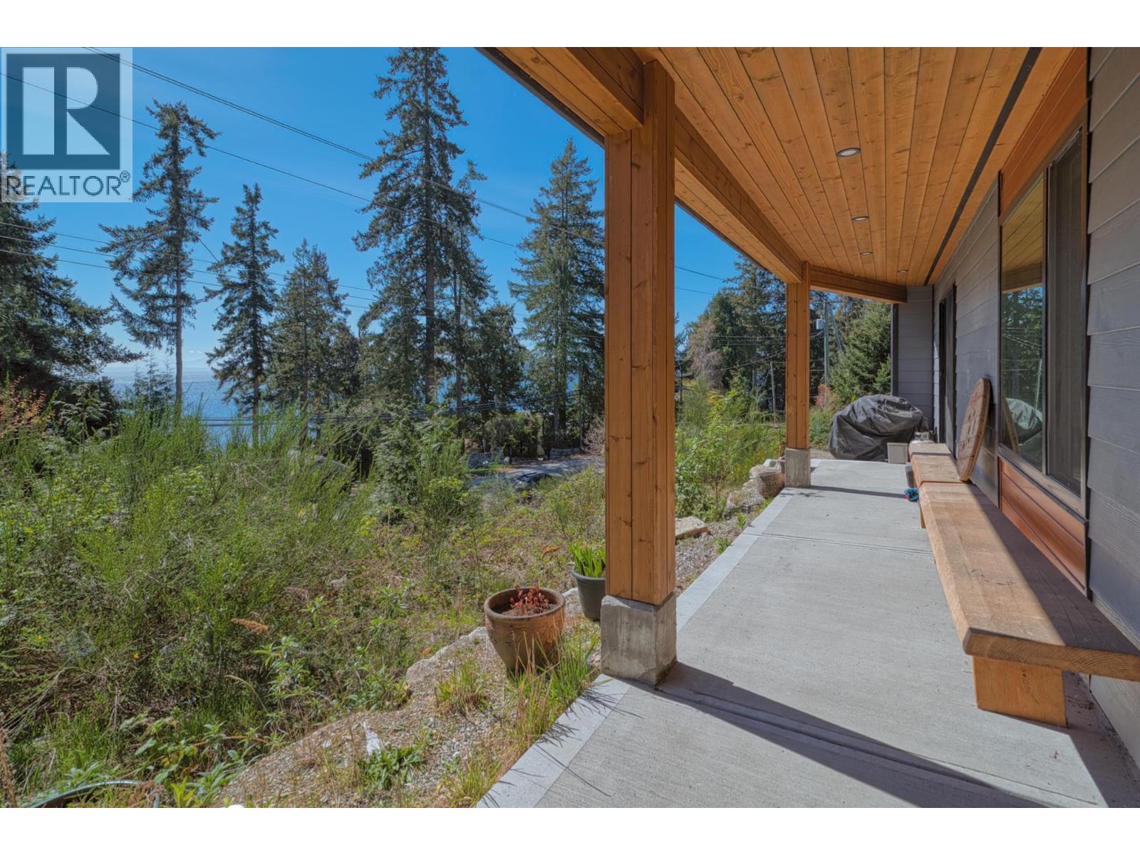 5957 Barnacle Place, Sechelt, British Columbia  V7Z 0V4 - Photo 30 - R3115853