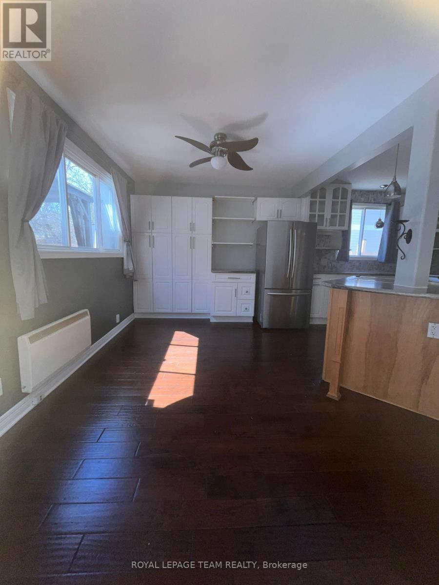 87 Grady Crescent, Ottawa, Ontario  K2H 5S2 - Photo 3 - X13045862