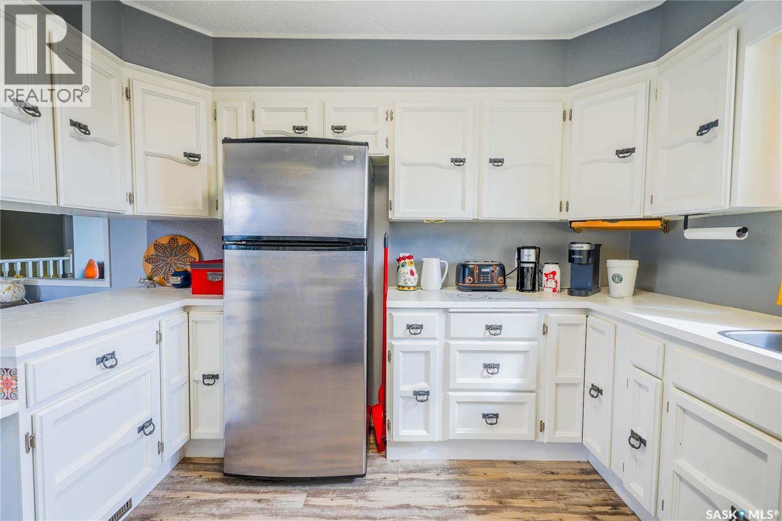 254 2nd Avenue E, Gravelbourg, Saskatchewan  S0H 1X0 - Photo 16 - SK033895