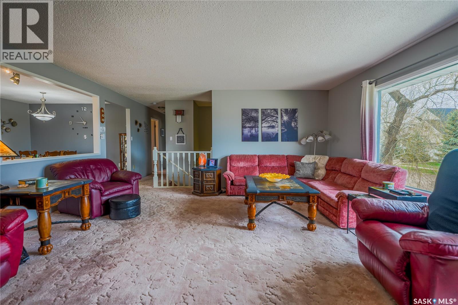 254 2nd Avenue E, Gravelbourg, Saskatchewan  S0H 1X0 - Photo 7 - SK033895