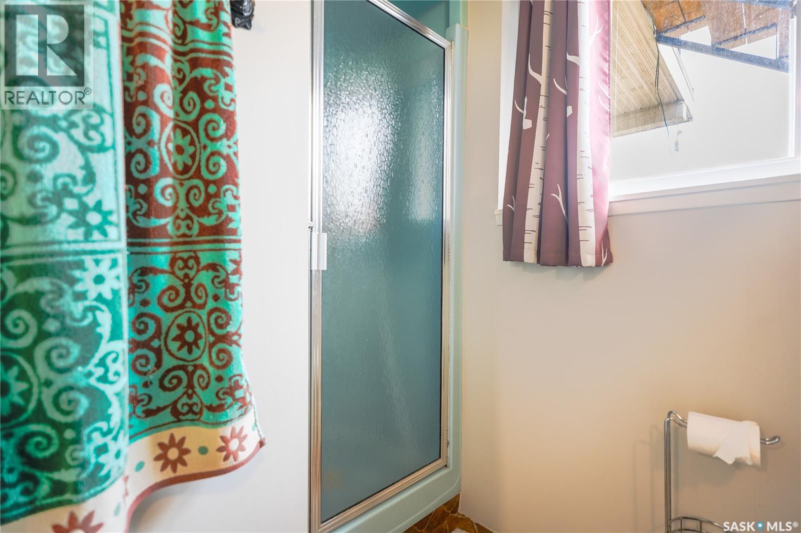 254 2nd Avenue E, Gravelbourg, Saskatchewan  S0H 1X0 - Photo 33 - SK033895