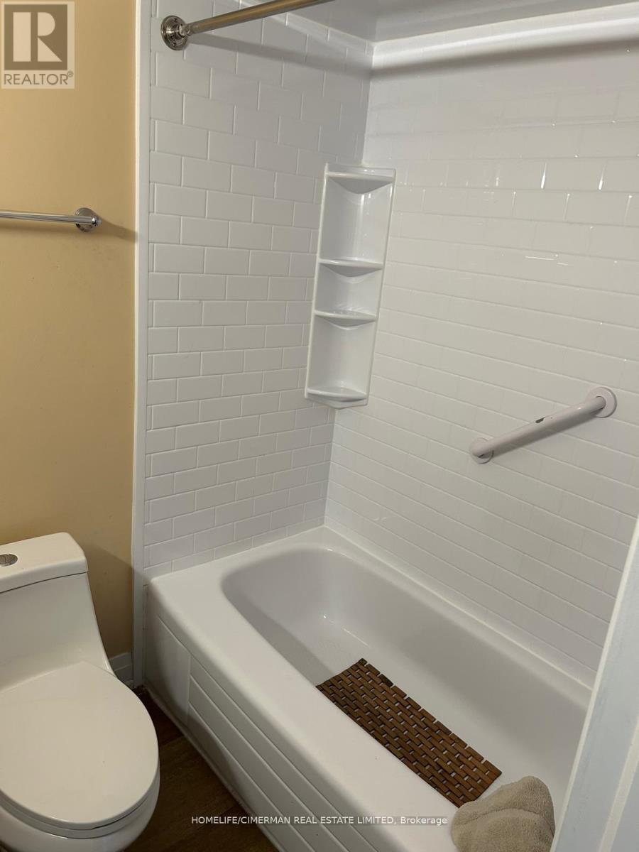 46 - 46 Foster Crescent, Brampton (Brampton North), Ontario  L6V 3M7 - Photo 16 - W13045912