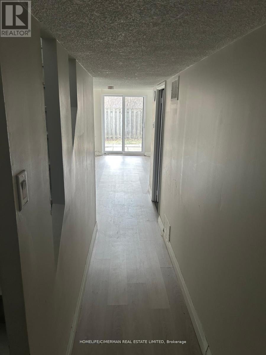 46 - 46 Foster Crescent, Brampton (Brampton North), Ontario  L6V 3M7 - Photo 21 - W13045912