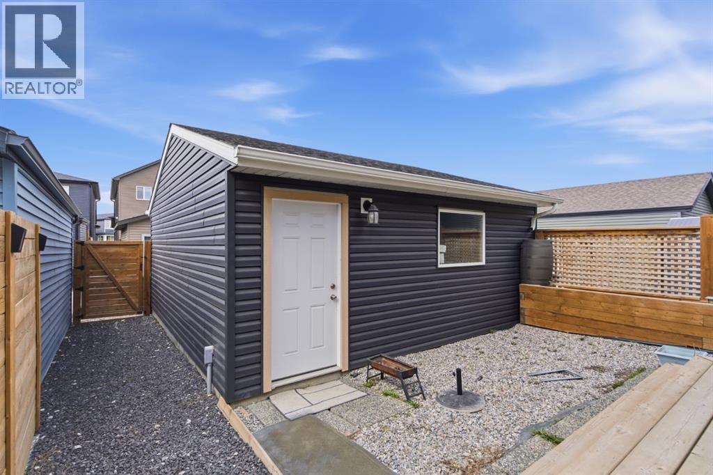 25 Legacy Glen Link SE, Calgary, Alberta  T2X 4T2 - Photo 3 - A2303570