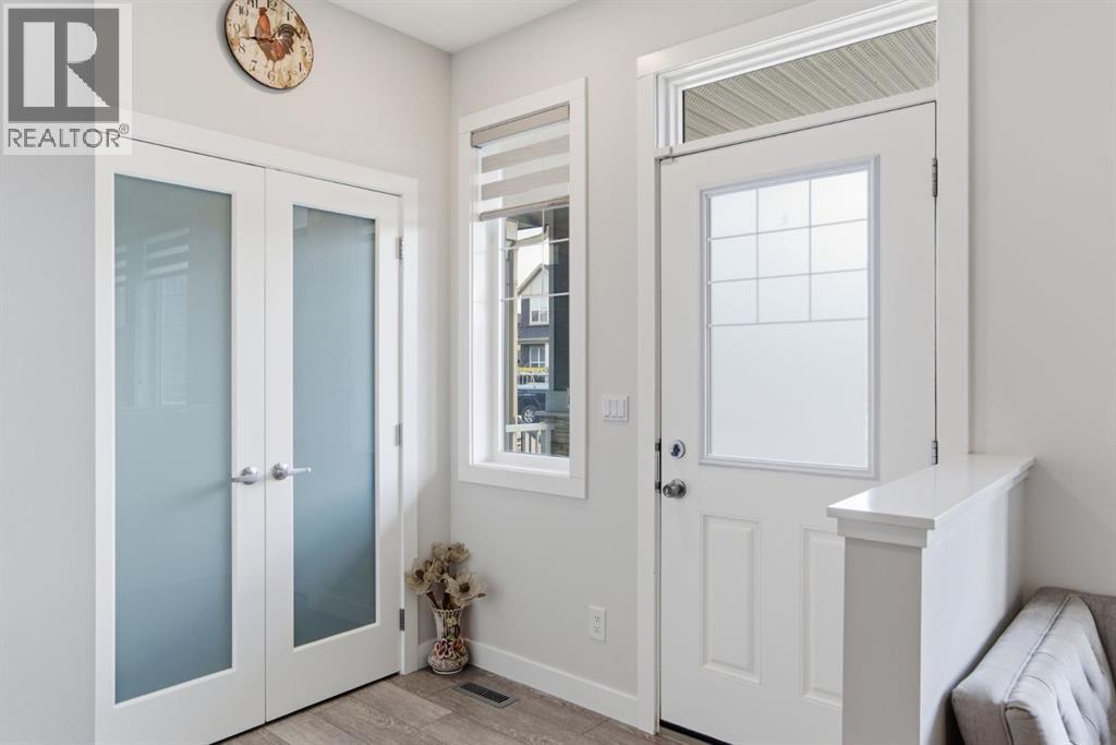 25 Legacy Glen Link SE, Calgary, Alberta  T2X 4T2 - Photo 4 - A2303570