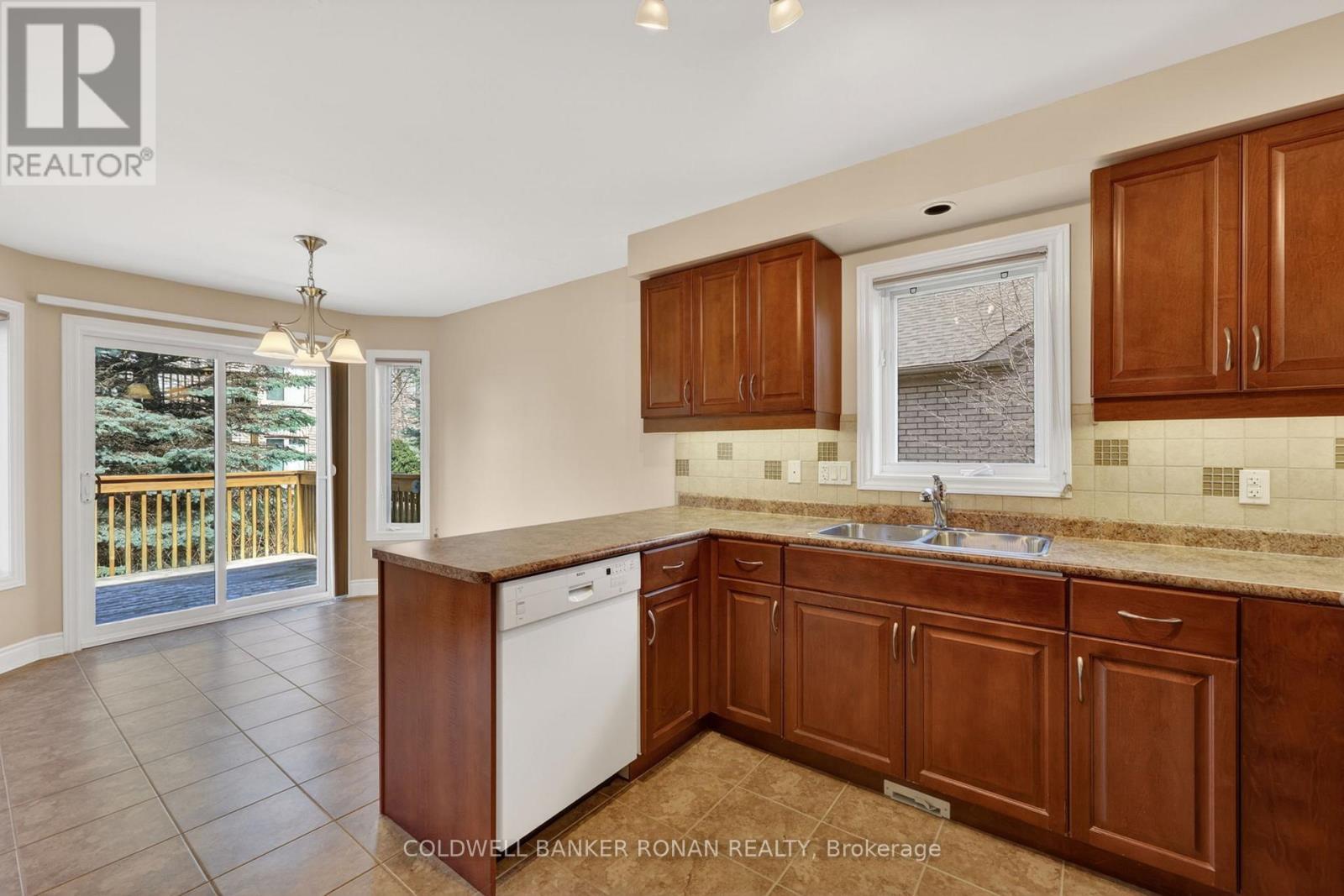 146 Bella Vista Trail, New Tecumseth, Ontario  L9K 2G8 - Photo 9 - N13037532