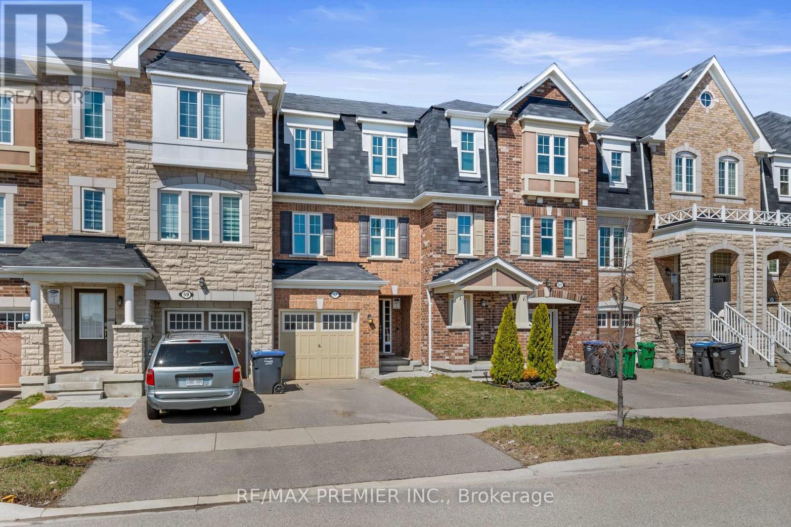 57 BAYCLIFFE CRESCENT, Brampton, Ontario
