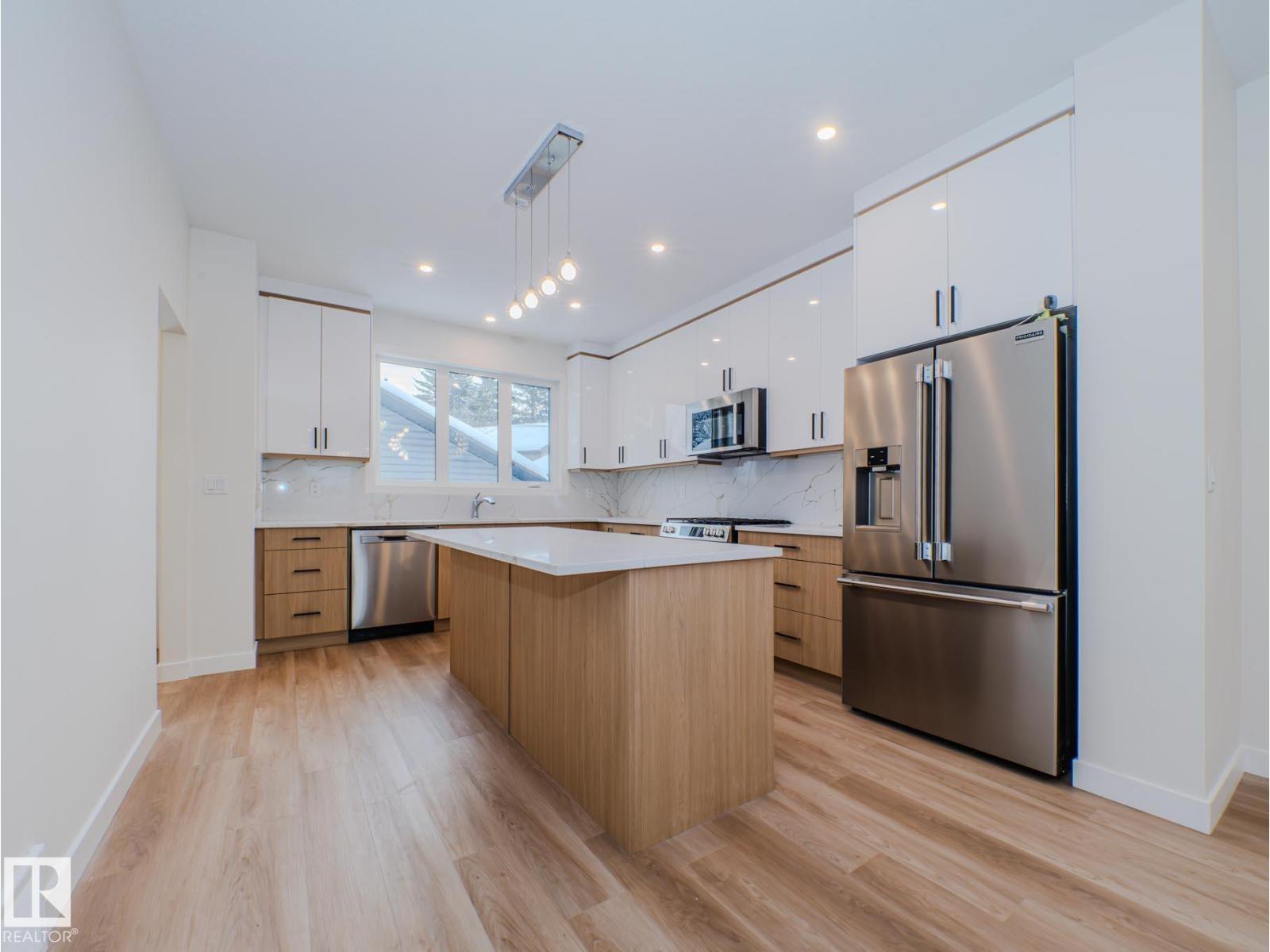 8713 149 St NW, Edmonton, Alberta  T5R 1B5 - Photo 4 - E4469866