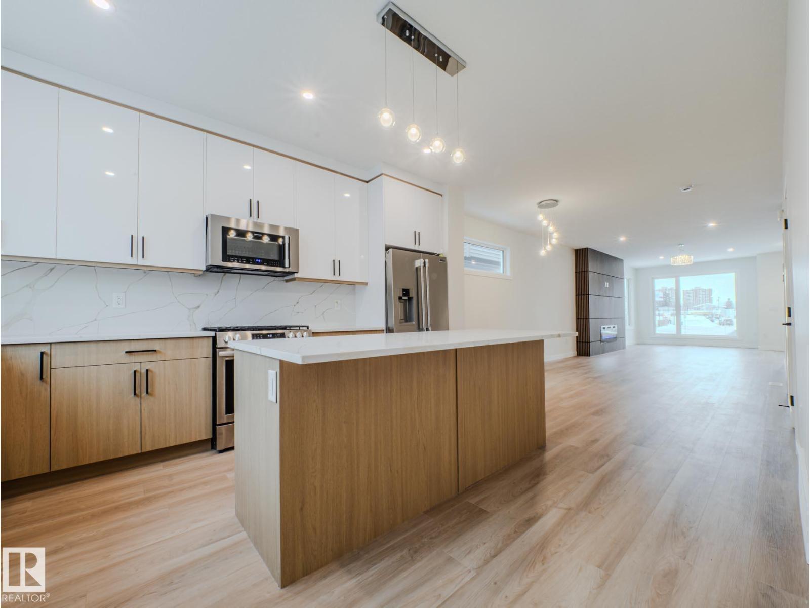 8713 149 St NW, Edmonton, Alberta  T5R 1B5 - Photo 5 - E4469866