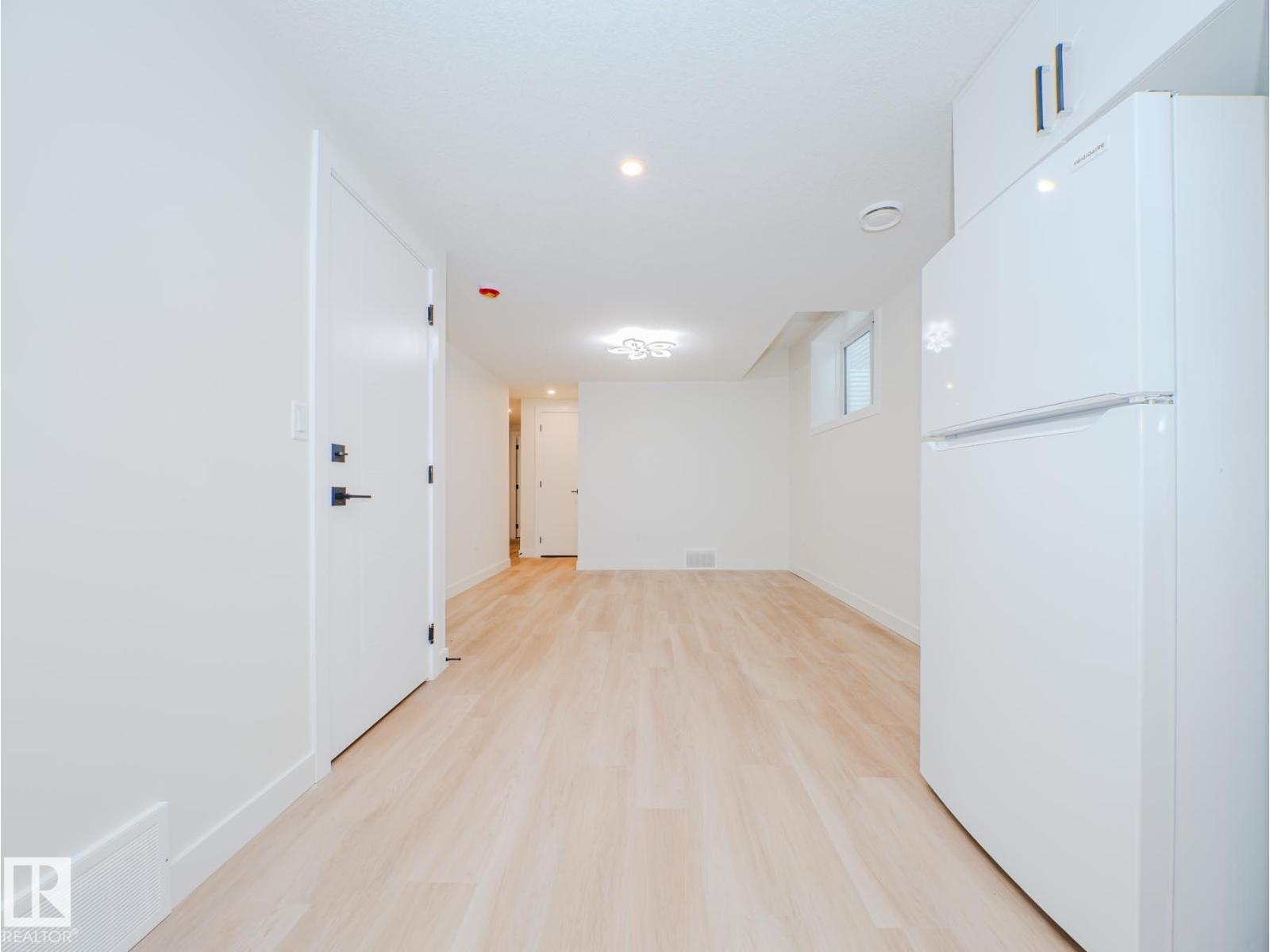 8713 149 St NW, Edmonton, Alberta  T5R 1B5 - Photo 41 - E4469866