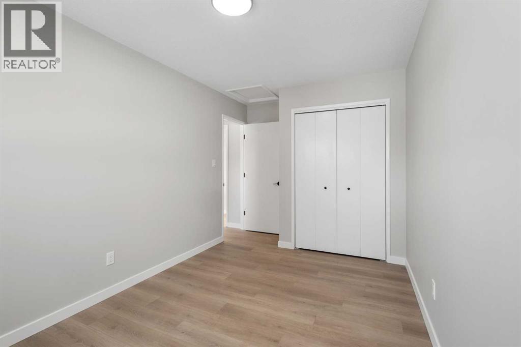 236 Silverview Way NW, Calgary, Alberta  T3B 3K3 - Photo 13 - A2300058