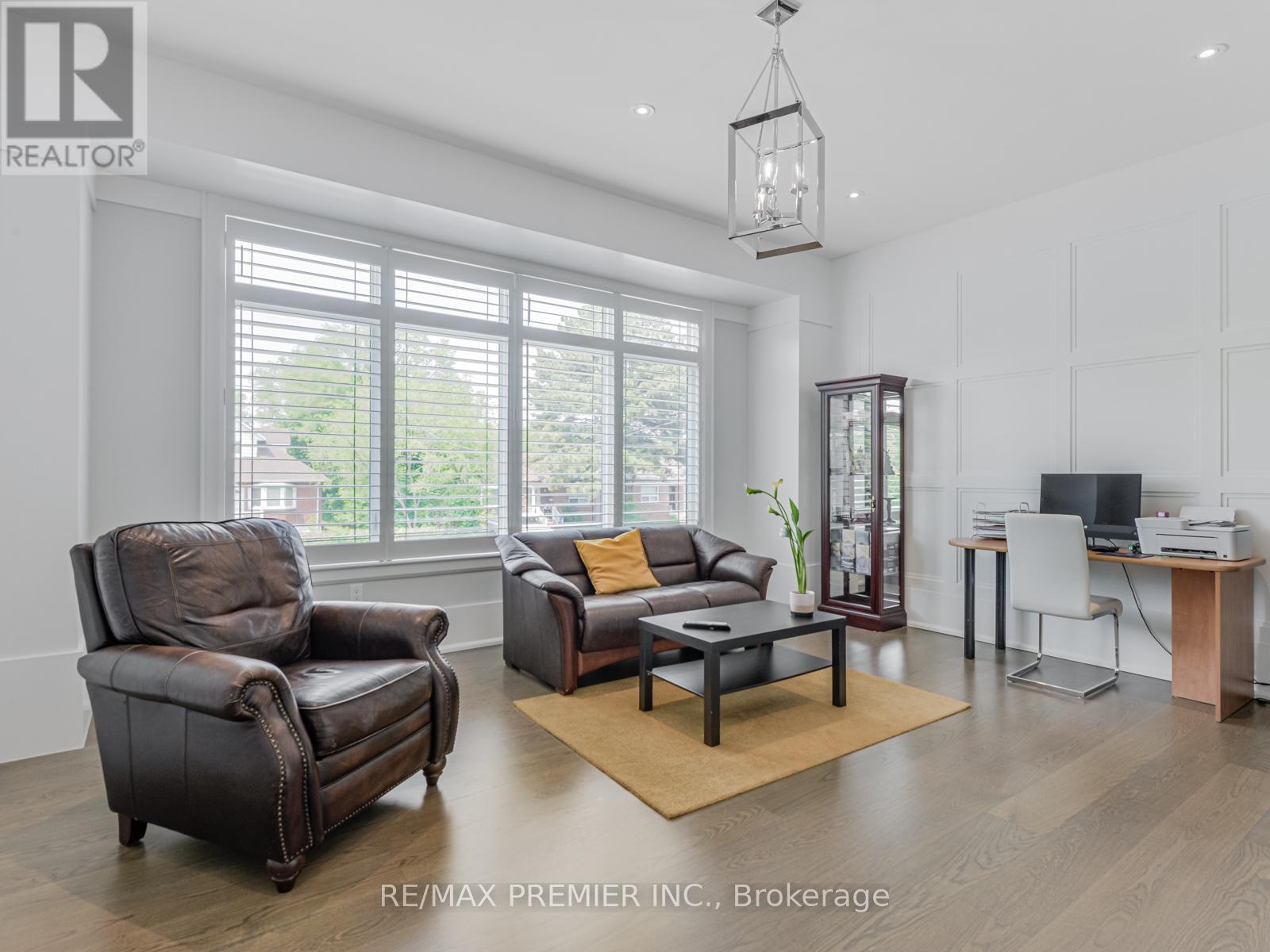 111 Codsell Avenue, Toronto, Ontario  M3H 3W2 - Photo 13 - C12460492