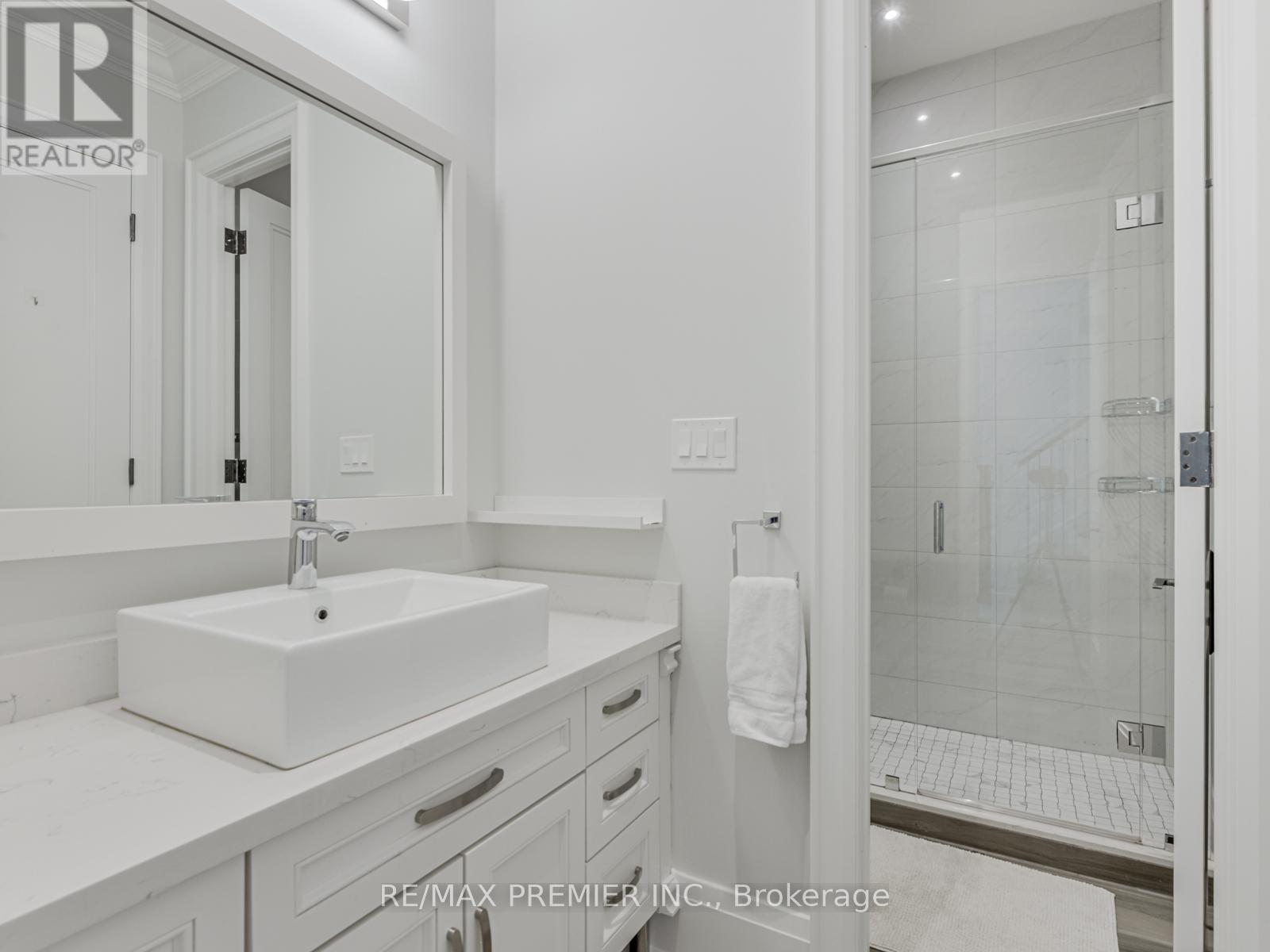 111 Codsell Avenue, Toronto, Ontario  M3H 3W2 - Photo 34 - C12460492