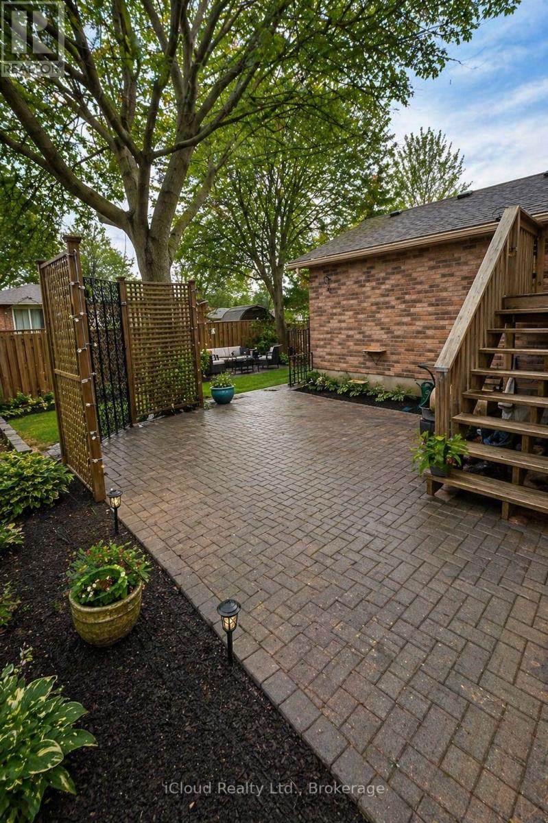 86 Glendale Drive E, Tillsonburg, Ontario  N4G 1J7 - Photo 8 - X12645510