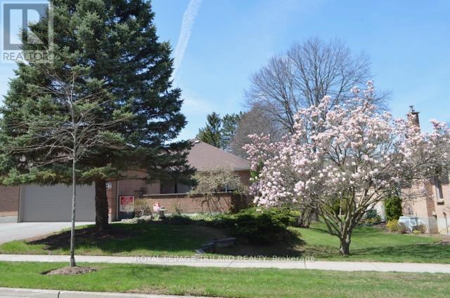 27 - 5 Cadeau Terrace, London South, Ontario  N6K 4H1 - Photo 2 - X12928008