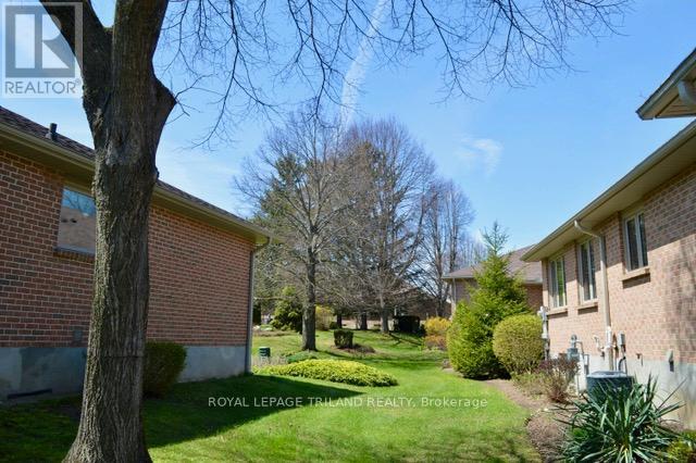 27 - 5 Cadeau Terrace, London South, Ontario  N6K 4H1 - Photo 26 - X12928008