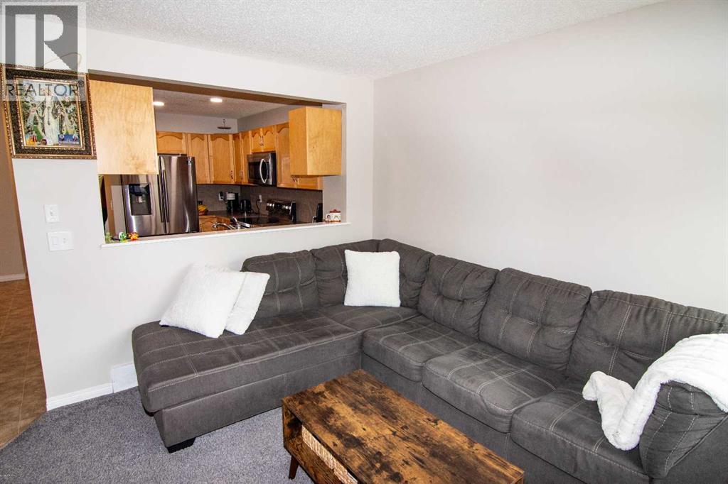 754 Luxstone Gate SW, Airdrie, Alberta  T4B 0H3 - Photo 13 - A2305074