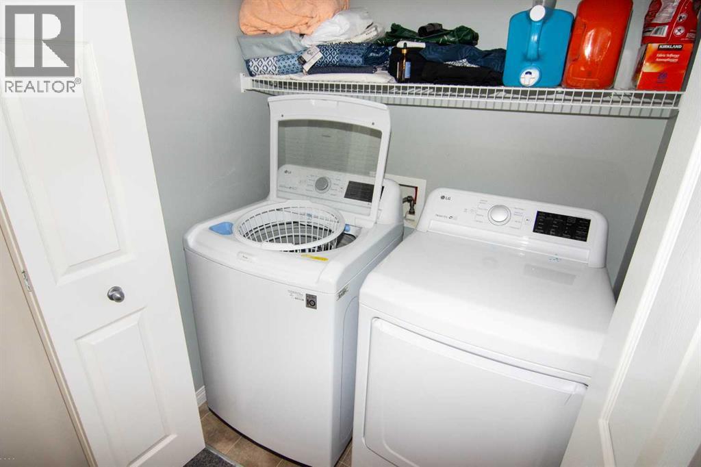 754 Luxstone Gate SW, Airdrie, Alberta  T4B 0H3 - Photo 16 - A2305074