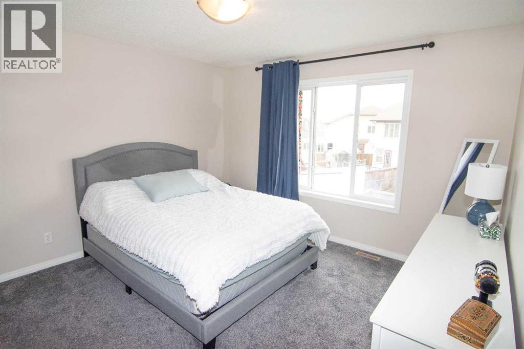 754 Luxstone Gate SW, Airdrie, Alberta  T4B 0H3 - Photo 17 - A2305074