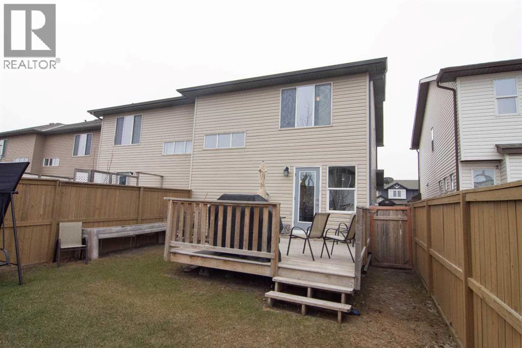 754 Luxstone Gate SW, Airdrie, Alberta  T4B 0H3 - Photo 4 - A2305074