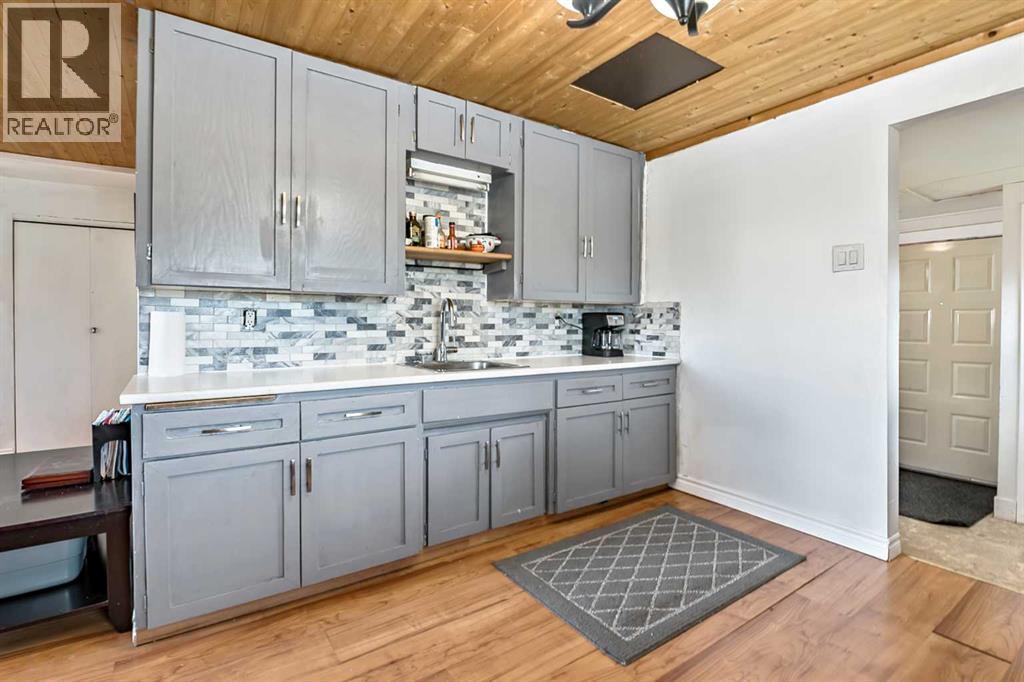 121 2 Avenue SW, Diamond Valley, Alberta  T0L 0H0 - Photo 10 - A2302186