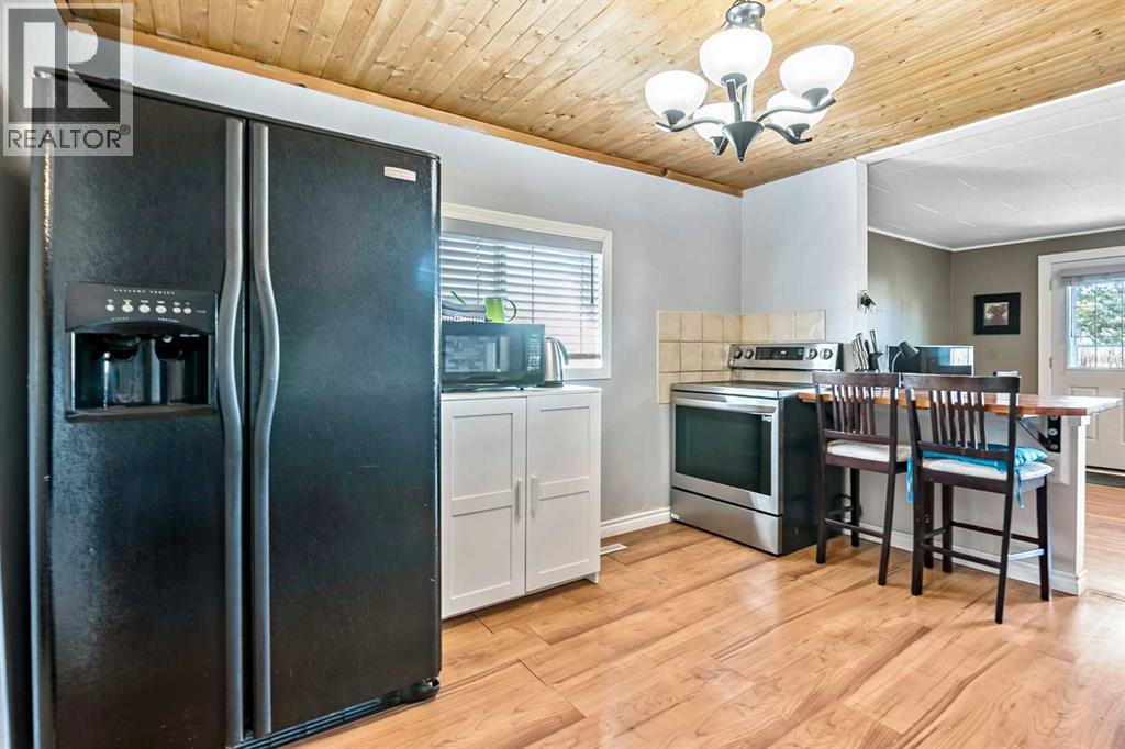 121 2 Avenue SW, Diamond Valley, Alberta  T0L 0H0 - Photo 12 - A2302186