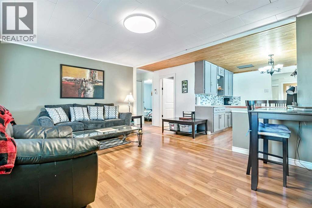 121 2 Avenue SW, Diamond Valley, Alberta  T0L 0H0 - Photo 5 - A2302186