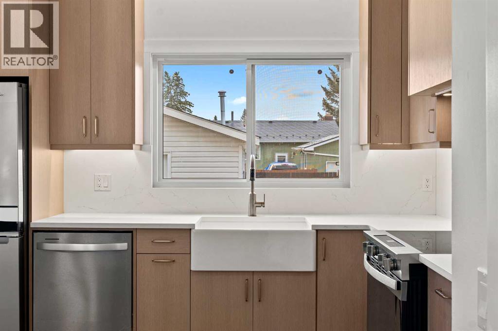 212 Queen Anne Road SE, Calgary, Alberta  T2J 4S7 - Photo 7 - A2304271