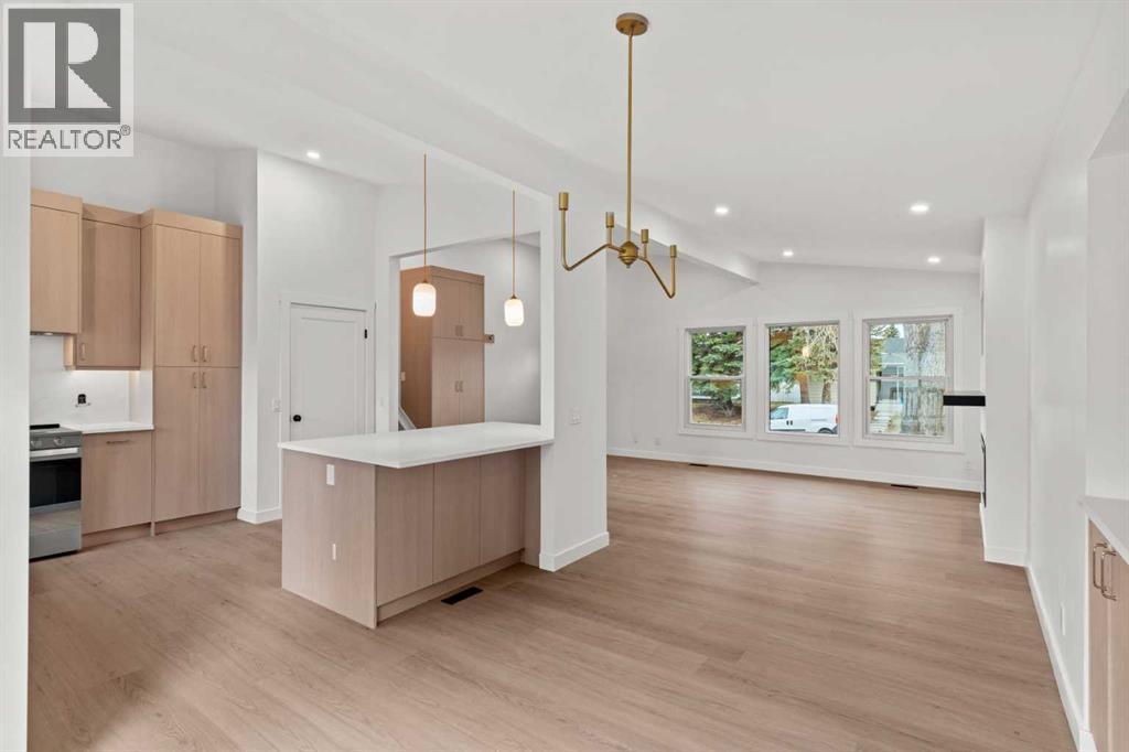 212 Queen Anne Road SE, Calgary, Alberta  T2J 4S7 - Photo 12 - A2304271