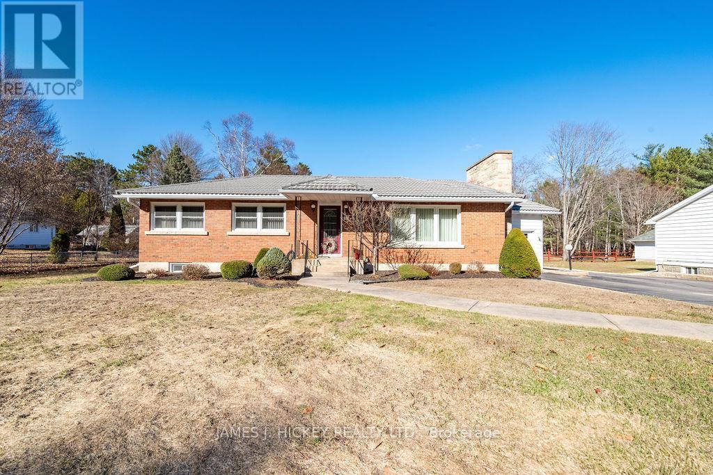 33430 Hwy 17 Highway W, Deep River, Ontario  K0J 1P0 - Photo 2 - X13045952