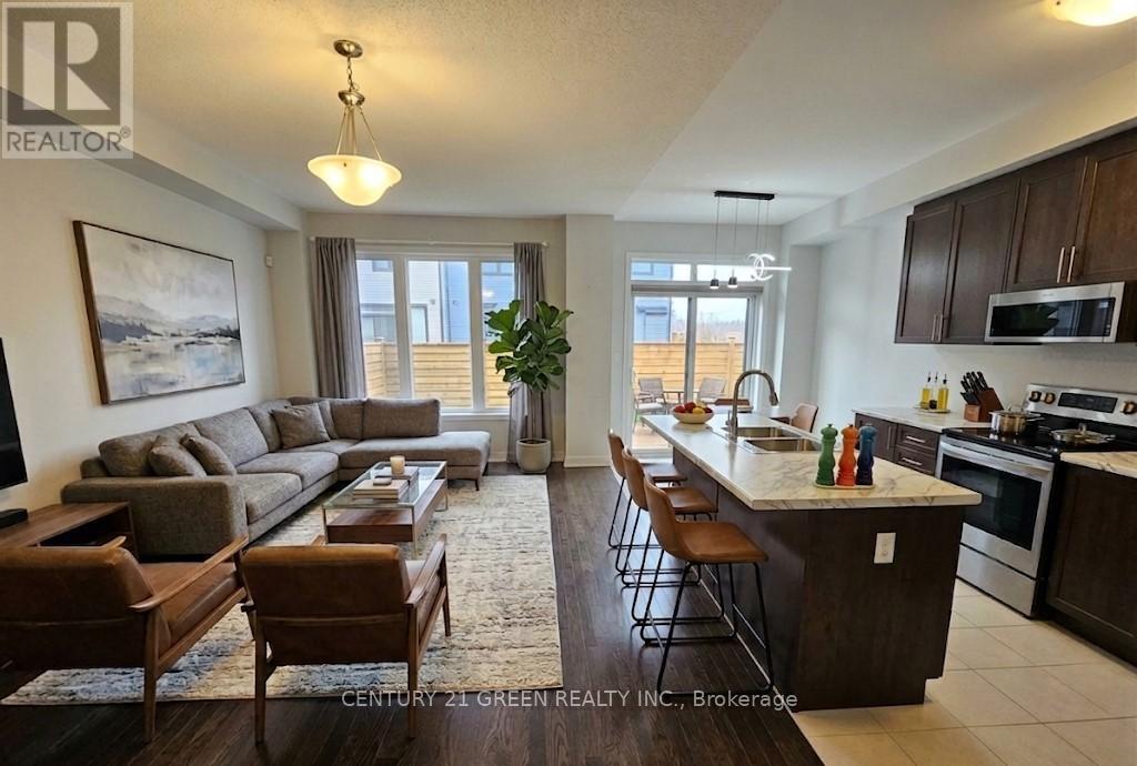 1095 Thompson Drive, Oshawa, Ontario  L1L 0V5 - Photo 5 - E13039158