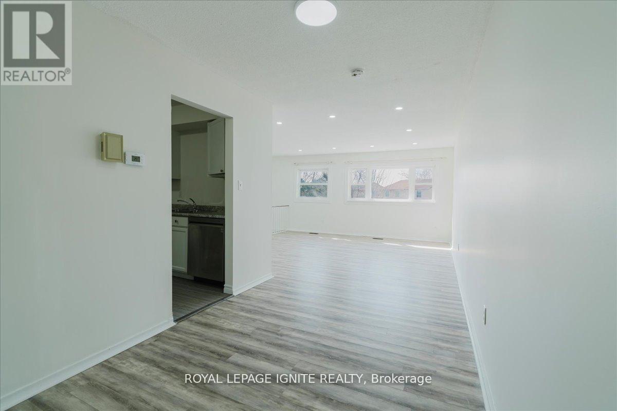 1389 Palmetto Drive, Oshawa, Ontario  L1K 1N1 - Photo 10 - E13045954