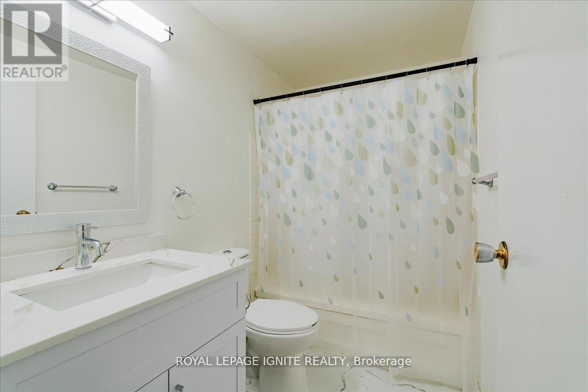 1389 Palmetto Drive, Oshawa, Ontario  L1K 1N1 - Photo 21 - E13045954