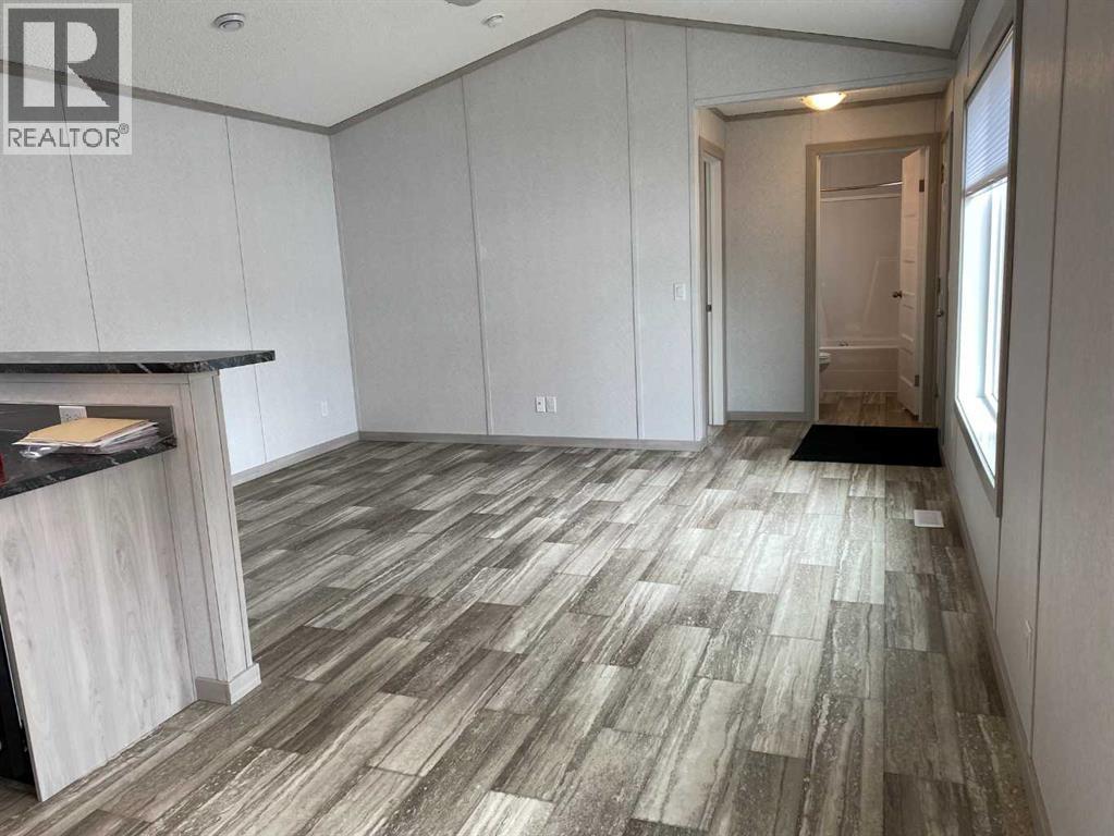 36, 4308 42 Avenue, Rocky Mountain House, Alberta  T4T 1L8 - Photo 3 - A2304604