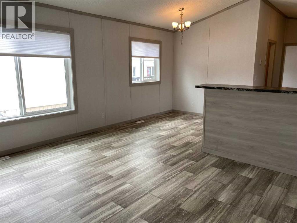 36, 4308 42 Avenue, Rocky Mountain House, Alberta  T4T 1L8 - Photo 5 - A2304604