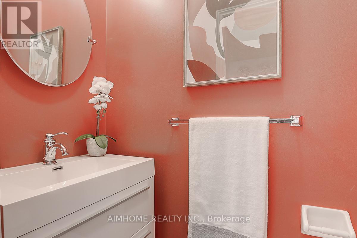 38 Rondeen Road, Vaughan, Ontario  L4K 5S1 - Photo 10 - N13045930