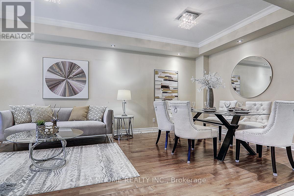 38 Rondeen Road, Vaughan, Ontario  L4K 5S1 - Photo 3 - N13045930