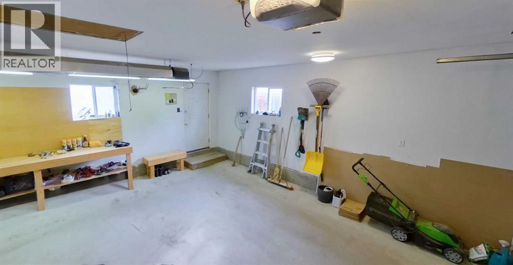 20 Dovely Way SE, Calgary, Alberta  T2B 2K8 - Photo 23 - A2304116