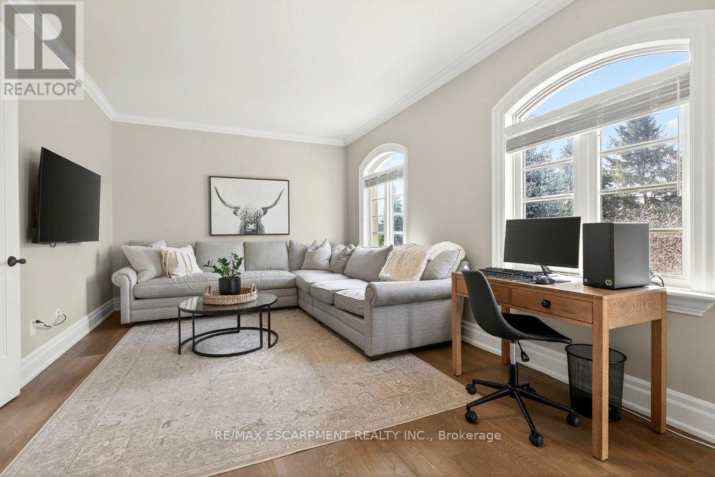 195 Pomona Avenue, Burlington, Ontario  L7N 1S9 - Photo 28 - W12913418