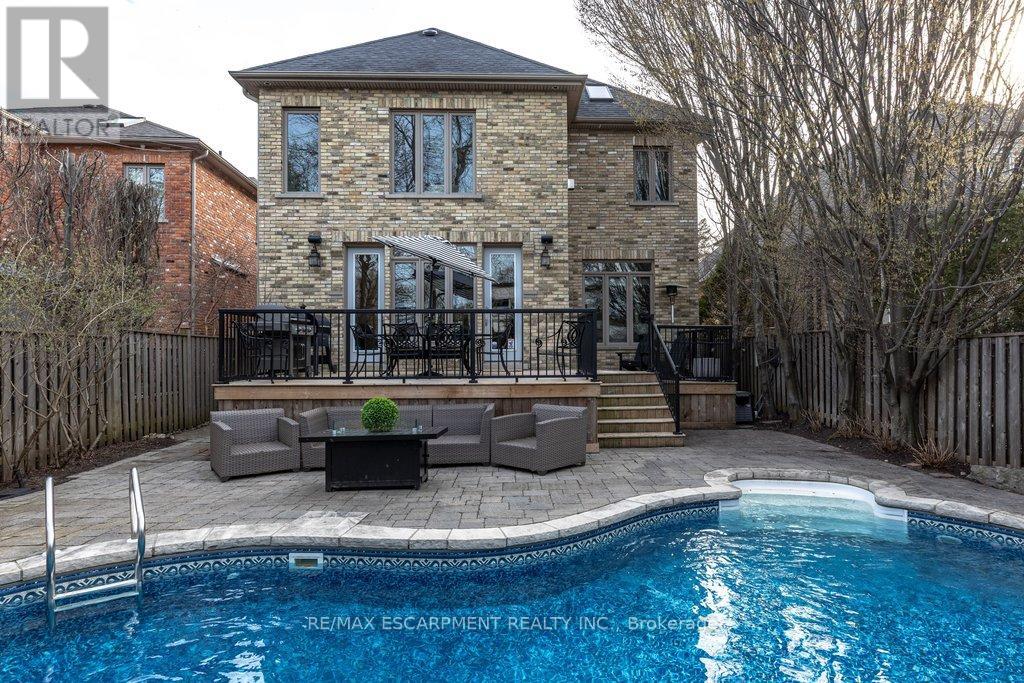 195 Pomona Avenue, Burlington, Ontario  L7N 1S9 - Photo 42 - W12913418