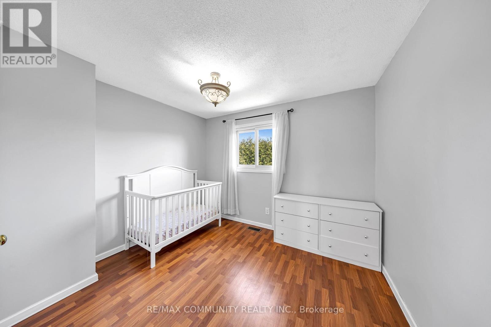 3275 Greenbelt Crescent, Mississauga, Ontario  L5N 5Y1 - Photo 19 - W13045962