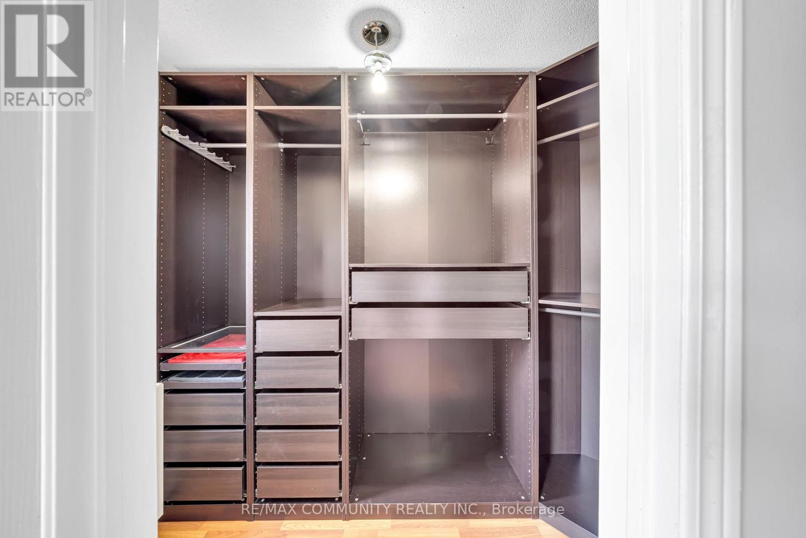 3275 Greenbelt Crescent, Mississauga, Ontario  L5N 5Y1 - Photo 14 - W13045962