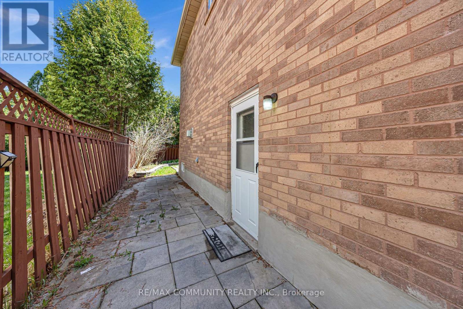 3275 Greenbelt Crescent, Mississauga, Ontario  L5N 5Y1 - Photo 21 - W13045962