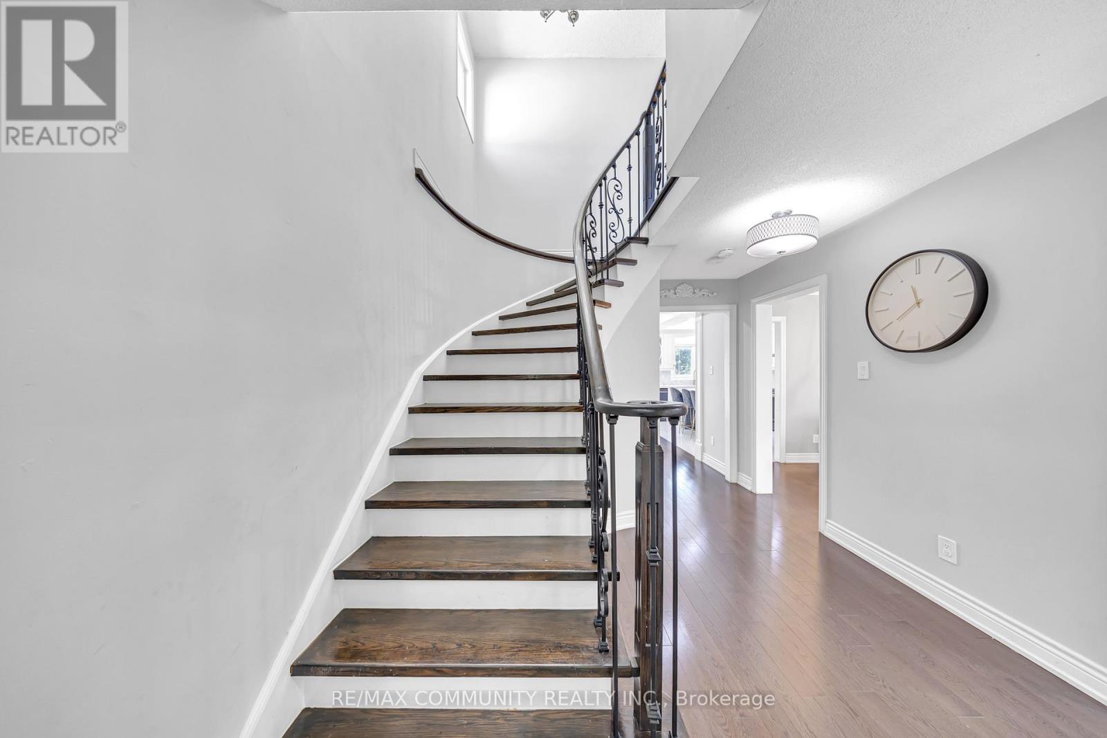 3275 Greenbelt Crescent, Mississauga, Ontario  L5N 5Y1 - Photo 10 - W13045962