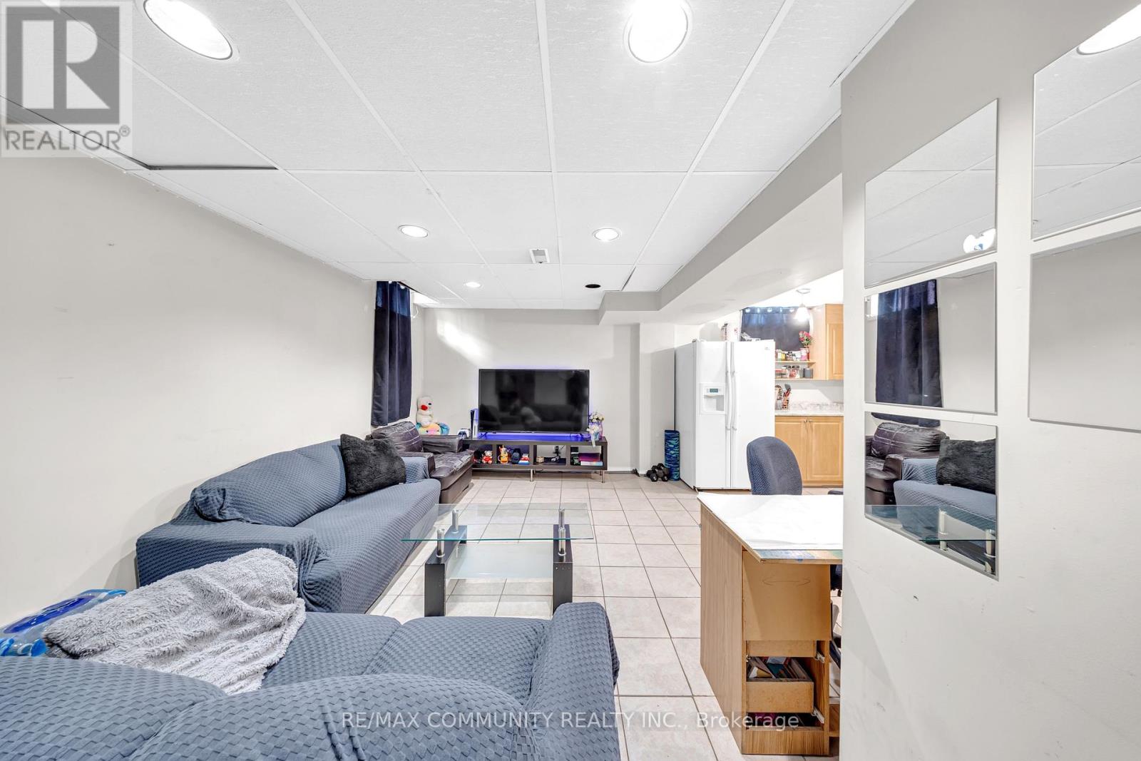 3275 Greenbelt Crescent, Mississauga, Ontario  L5N 5Y1 - Photo 23 - W13045962